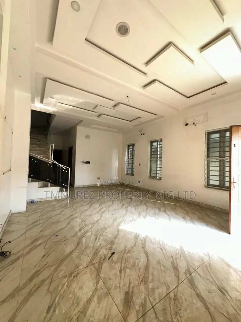 4bdrm Duplex in Chevron, Lekki for rent
