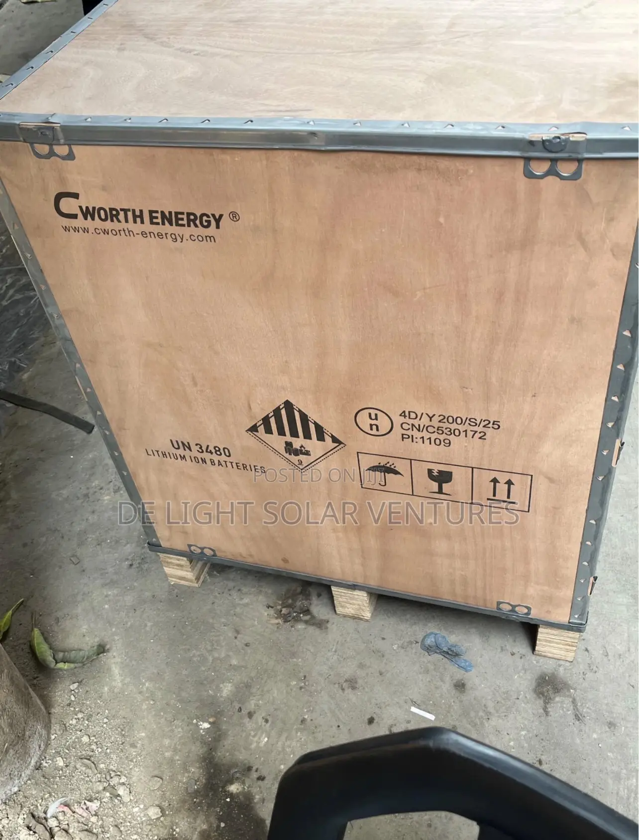 15kwh 51.2v 300ah Cworth Solar Lithium Ion Battery