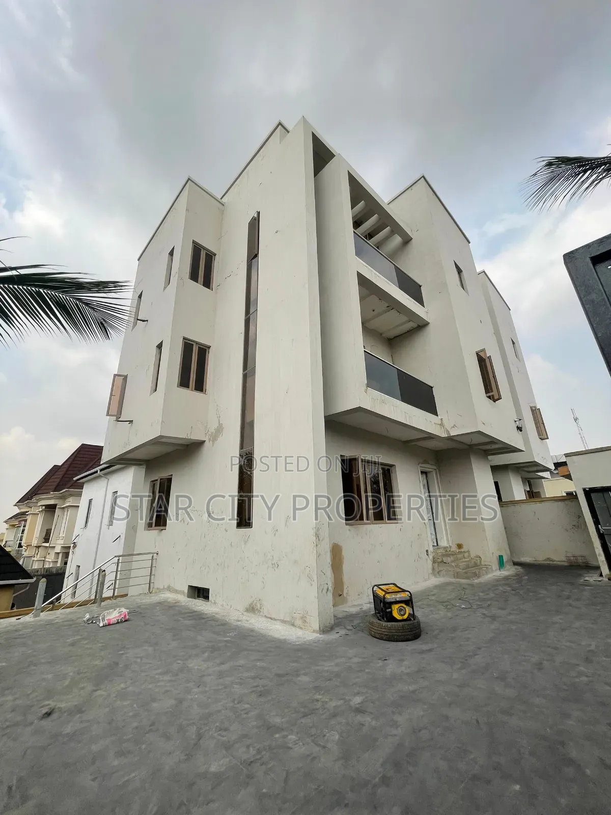5bdrm Duplex in Magodo Gra Phase 2 for sale