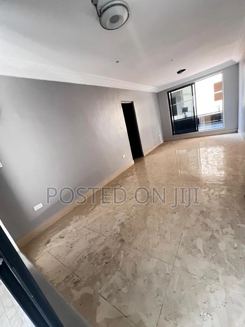 3bdrm Apartment in Main Ikoyi for rent