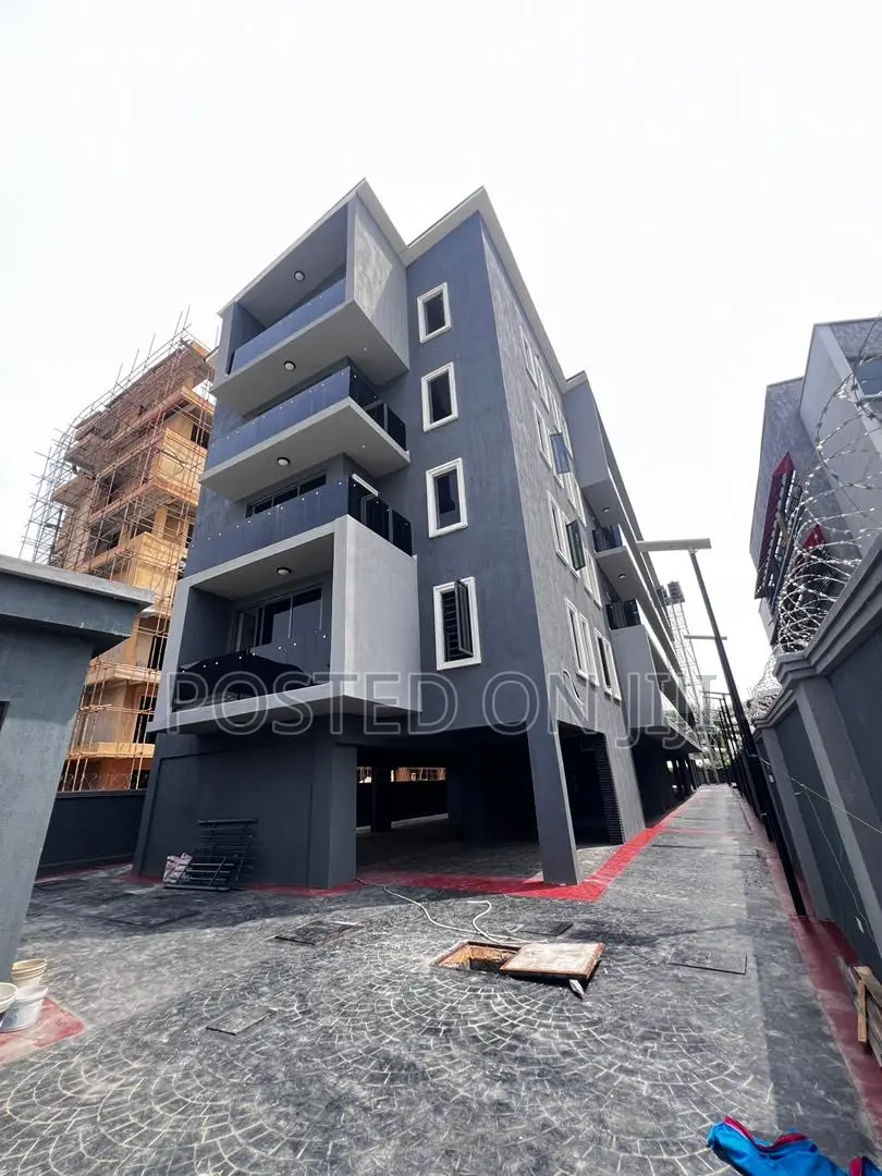 3bdrm Apartment in Main Ikoyi for rent