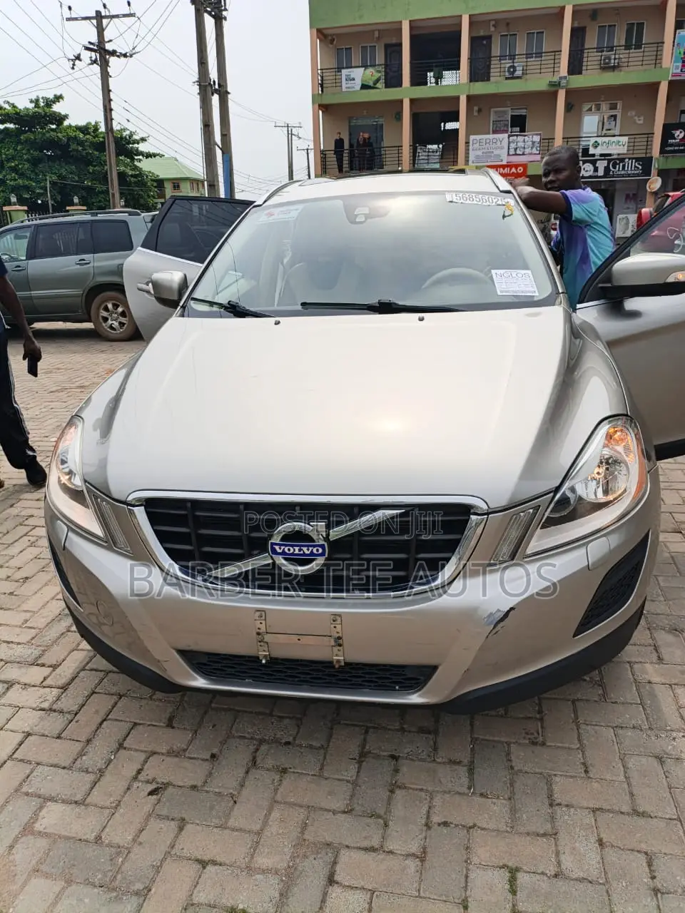 Volvo XC60 2012 Gold