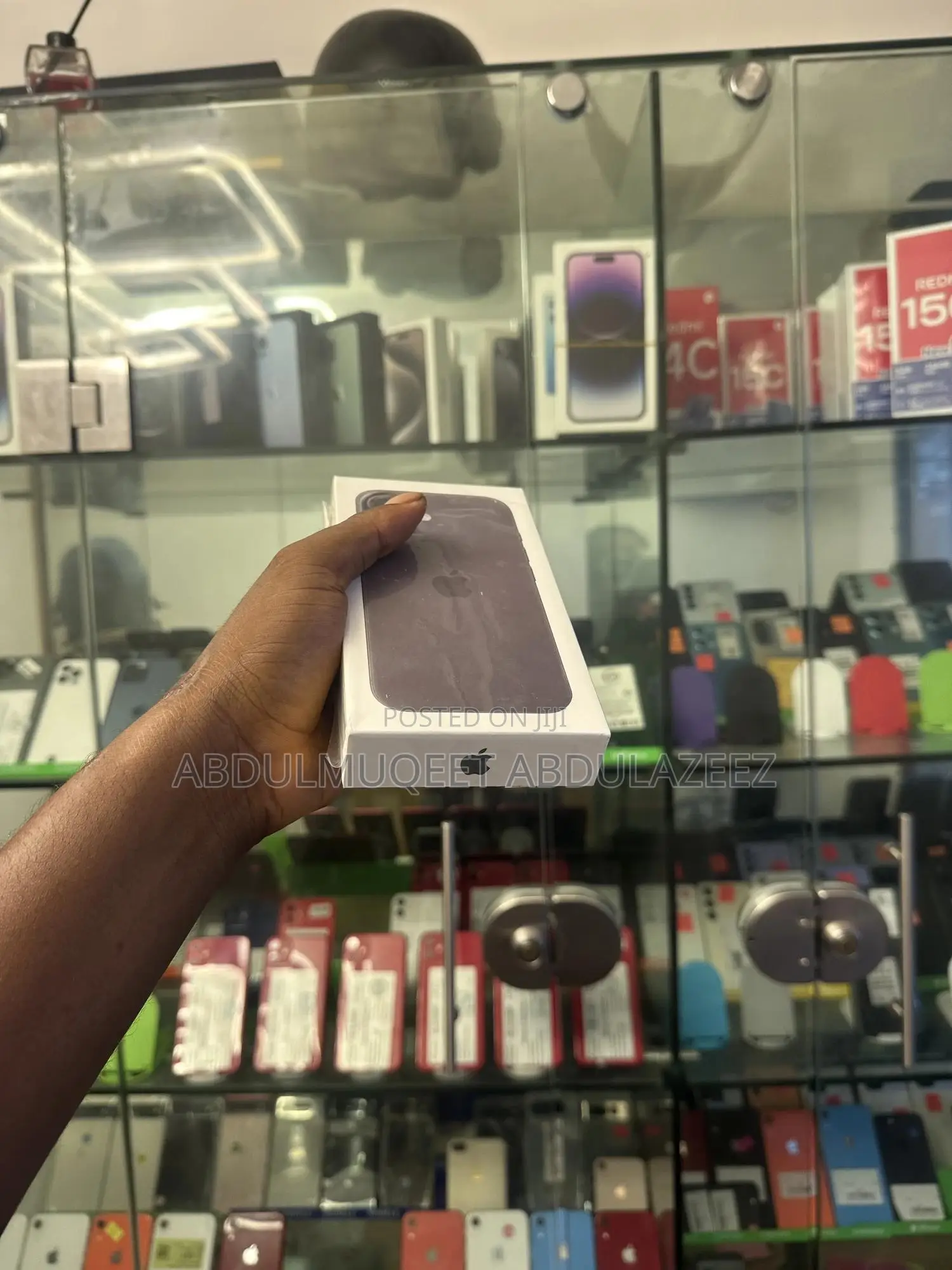 New Apple iPhone 16 128 GB Black