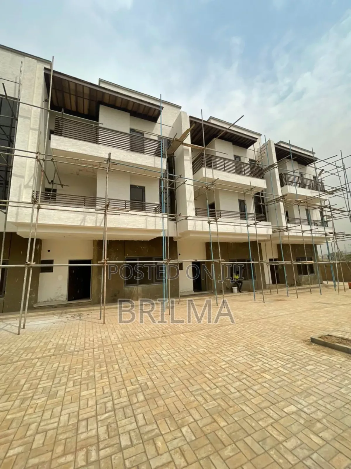 4bdrm Duplex in Mabushi for sale