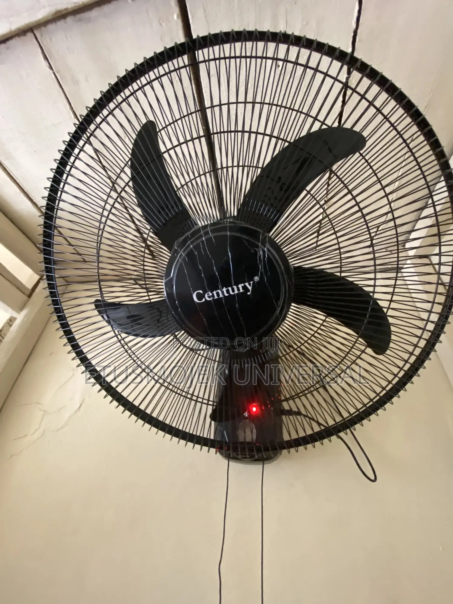 Century Ac/Dc Rechargeable Solar Wall Fan
