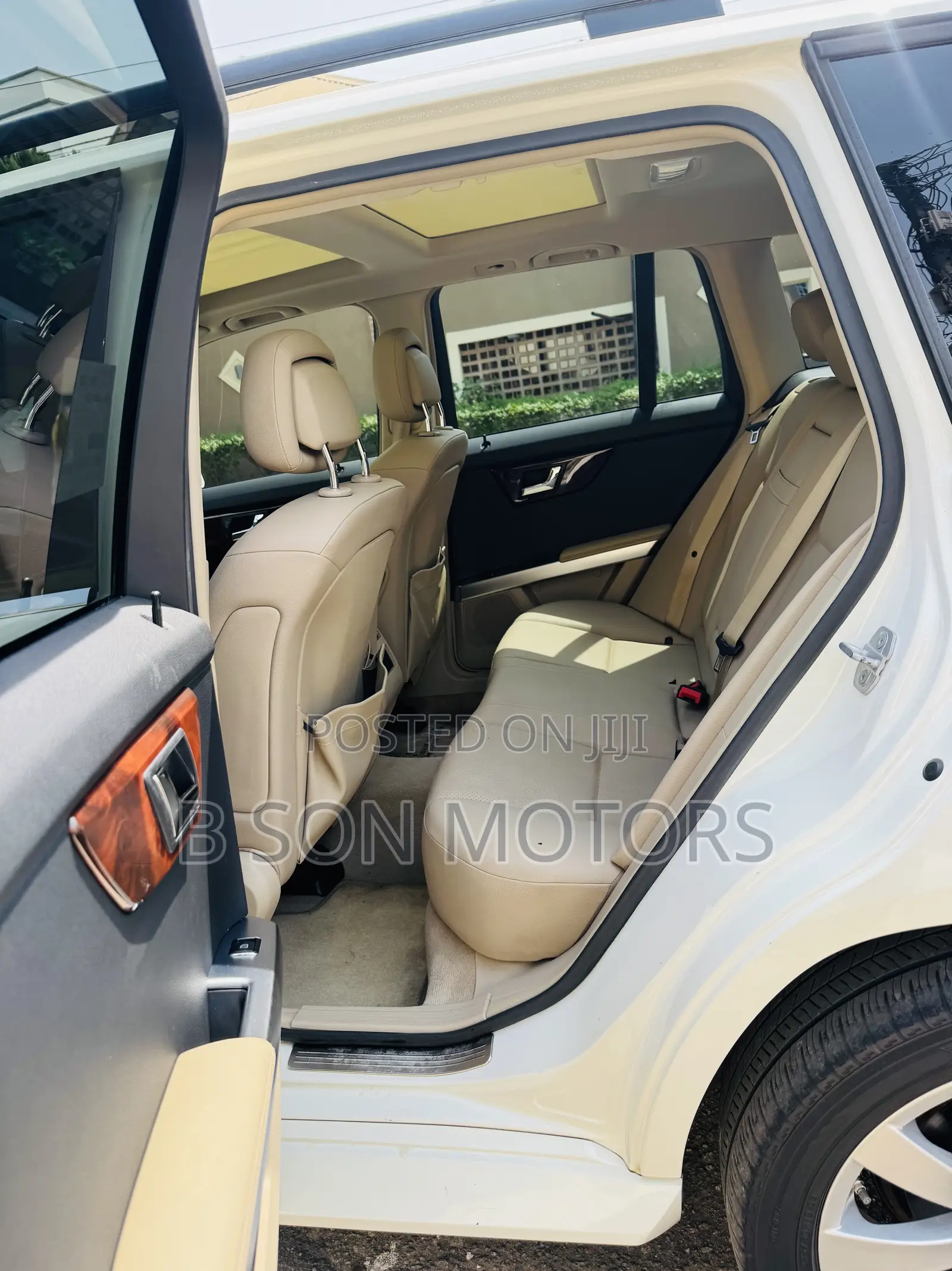 Mercedes-Benz GLK-Class 350 2010 White