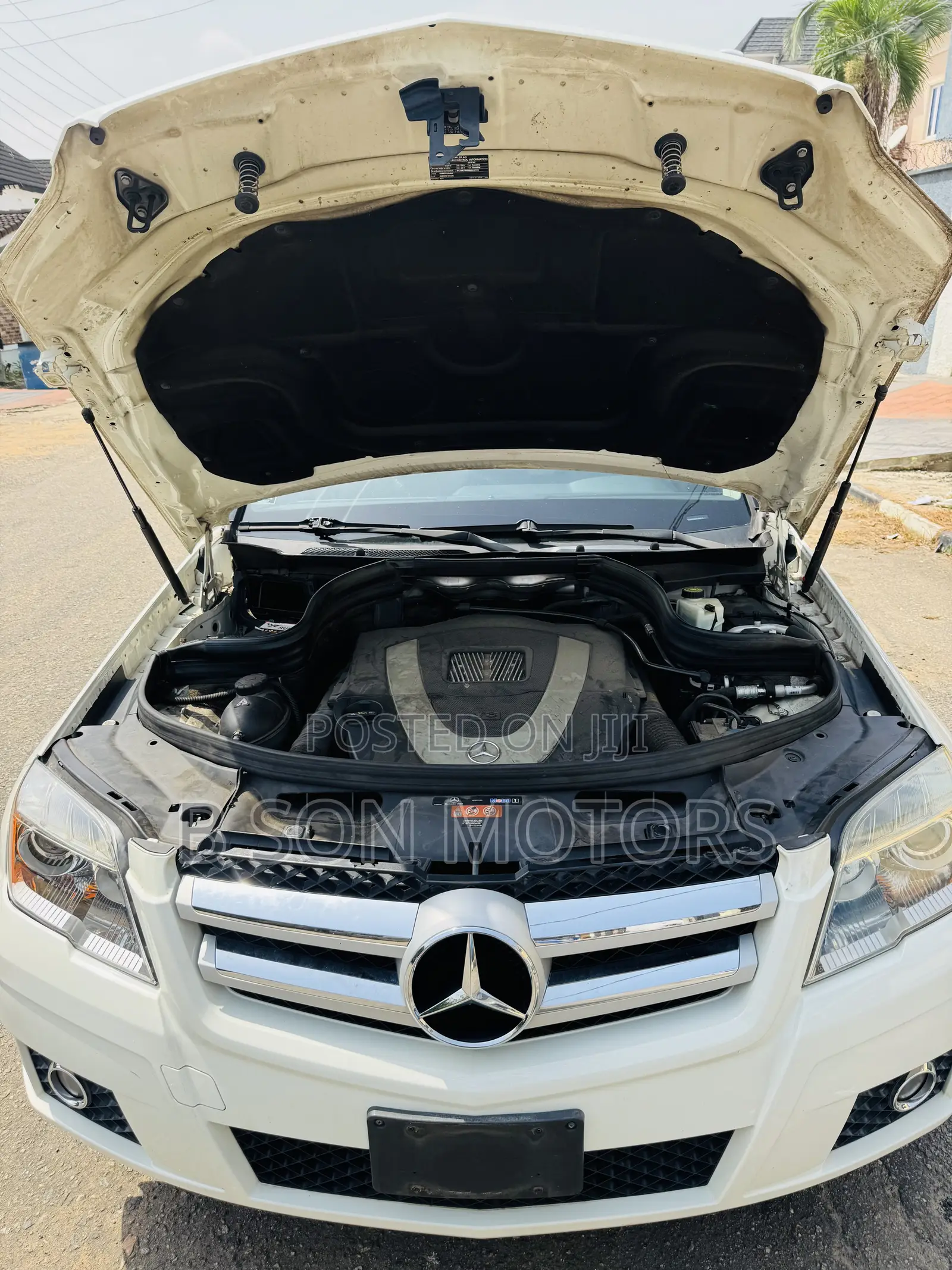 Mercedes-Benz GLK-Class 350 2010 White