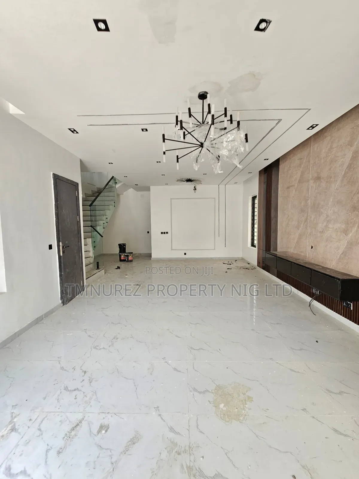 5bdrm Duplex in Lekki County, Ikota for sale