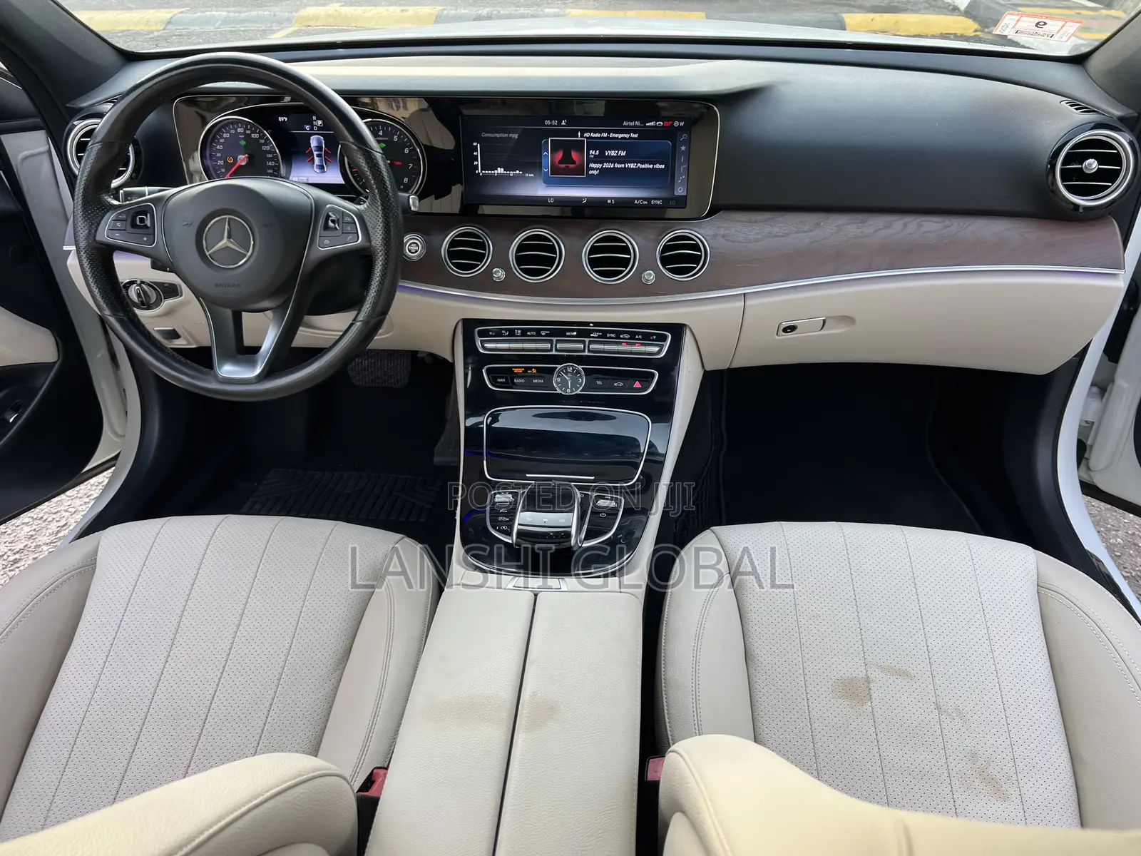 Mercedes-Benz E300 4Matic AWD Sedan (2.0L 4cyl 9A) 2017 White