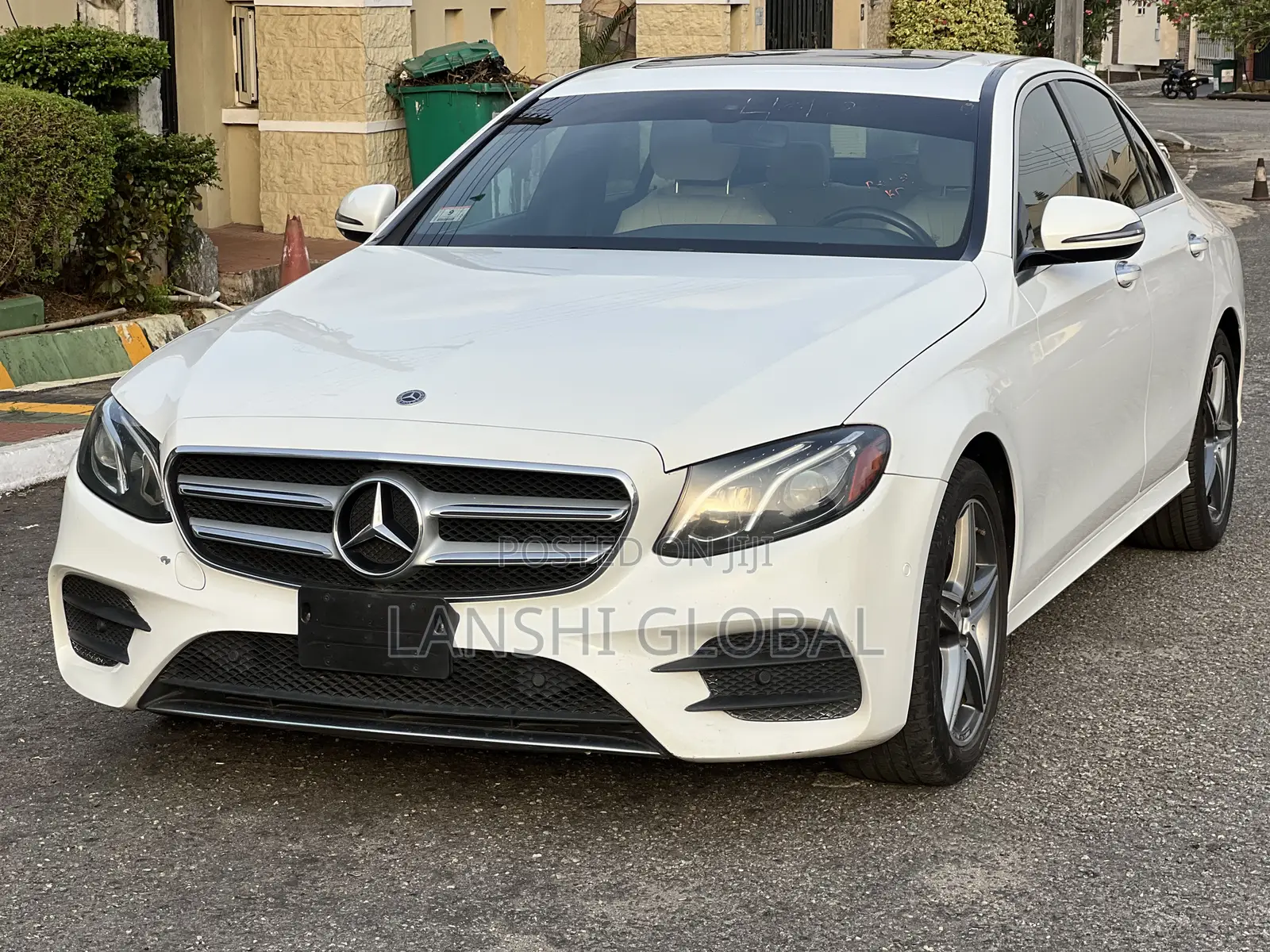 Mercedes-Benz E300 4Matic AWD Sedan (2.0L 4cyl 9A) 2017 White