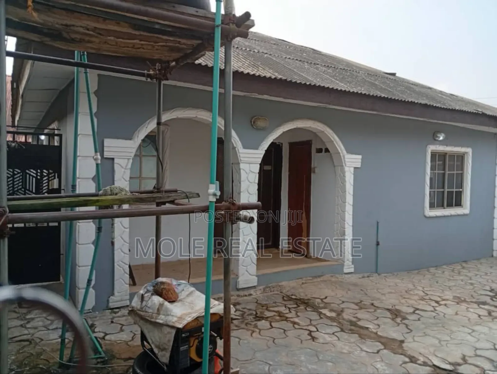 Furnished 1bdrm Block of Flats in Bale Palace Ijedodo for rent