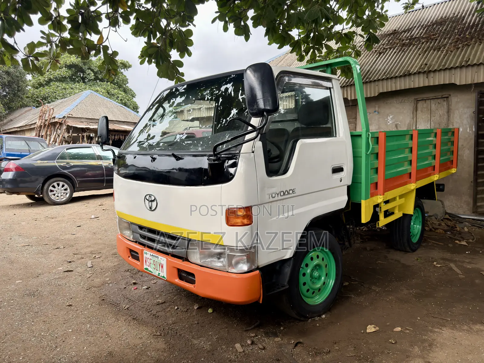 Toyota Dyna 100 Company Used Newly Registered 2.4l Petrol Engine.