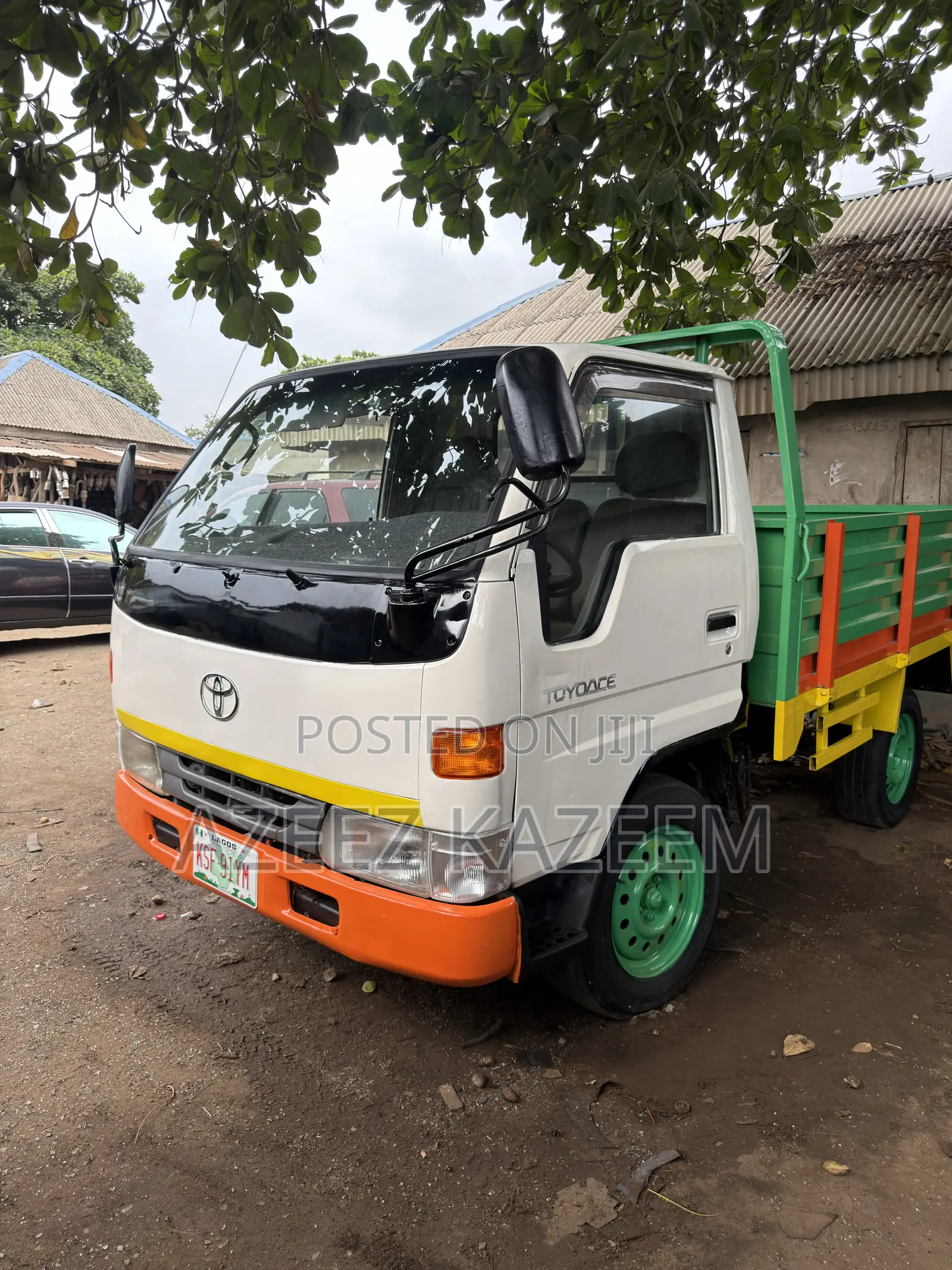 Toyota Dyna 100 Company Used Newly Registered 2.4l Petrol Engine.