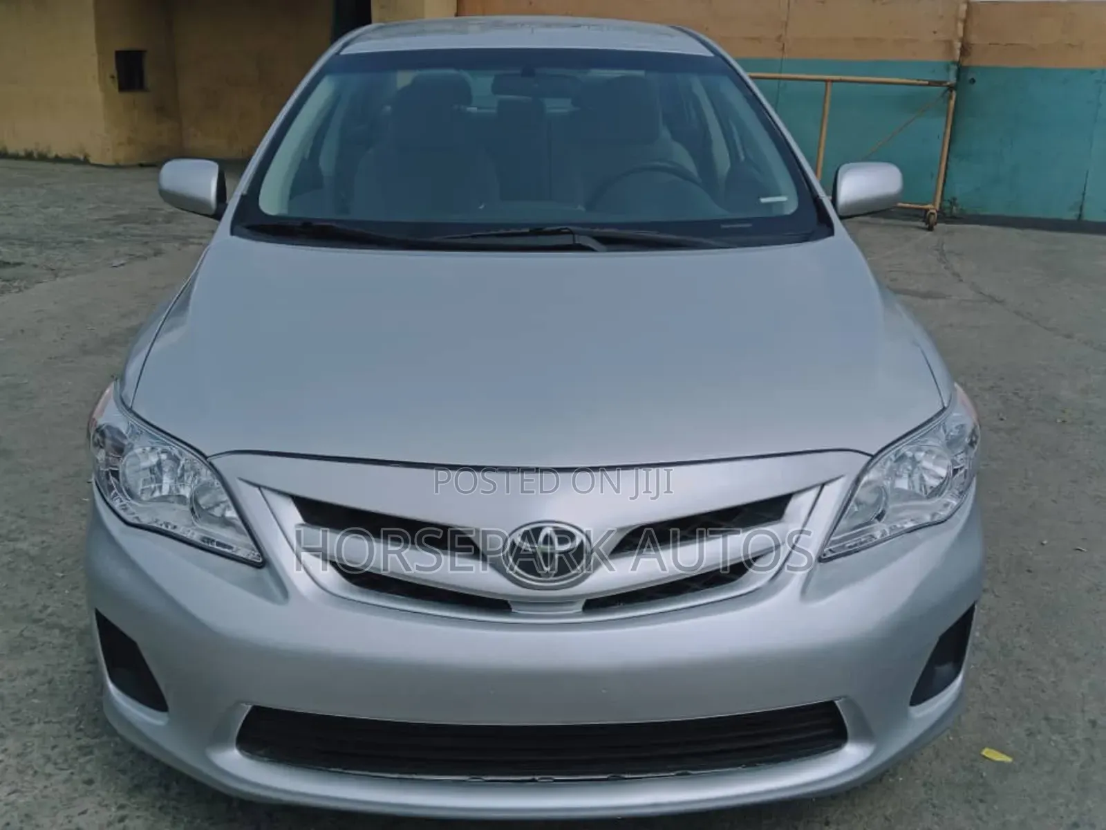 Toyota Corolla 2011 Silver
