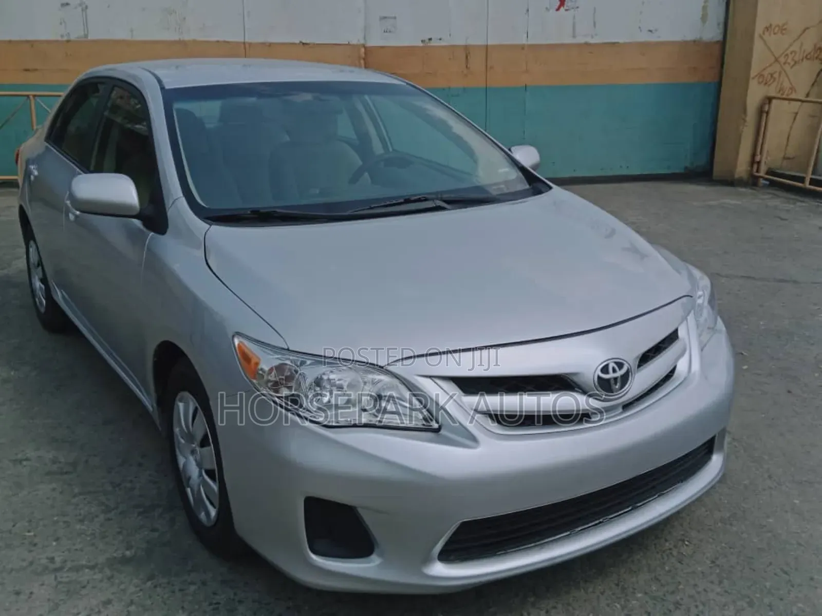 Toyota Corolla 2011 Silver