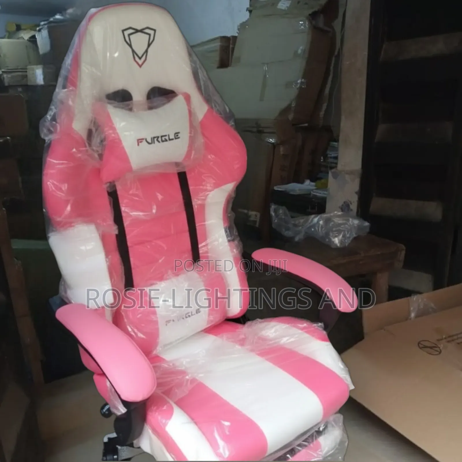 E Sport Gaming Furgle Pro Gaming Chair - Pink Armrest
