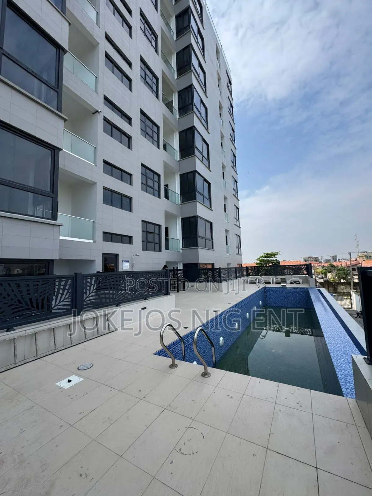 3bdrm Apartment in Lekki Phase for sale