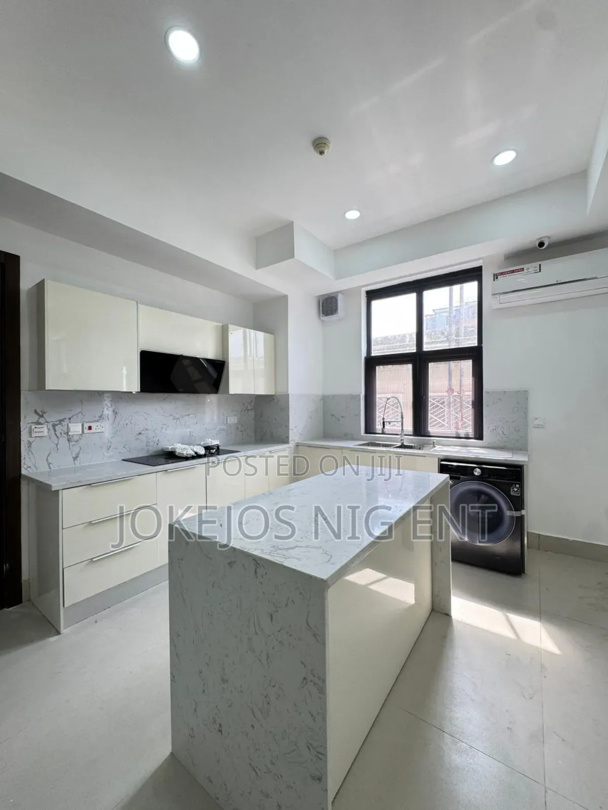 3bdrm Apartment in Lekki Phase for sale