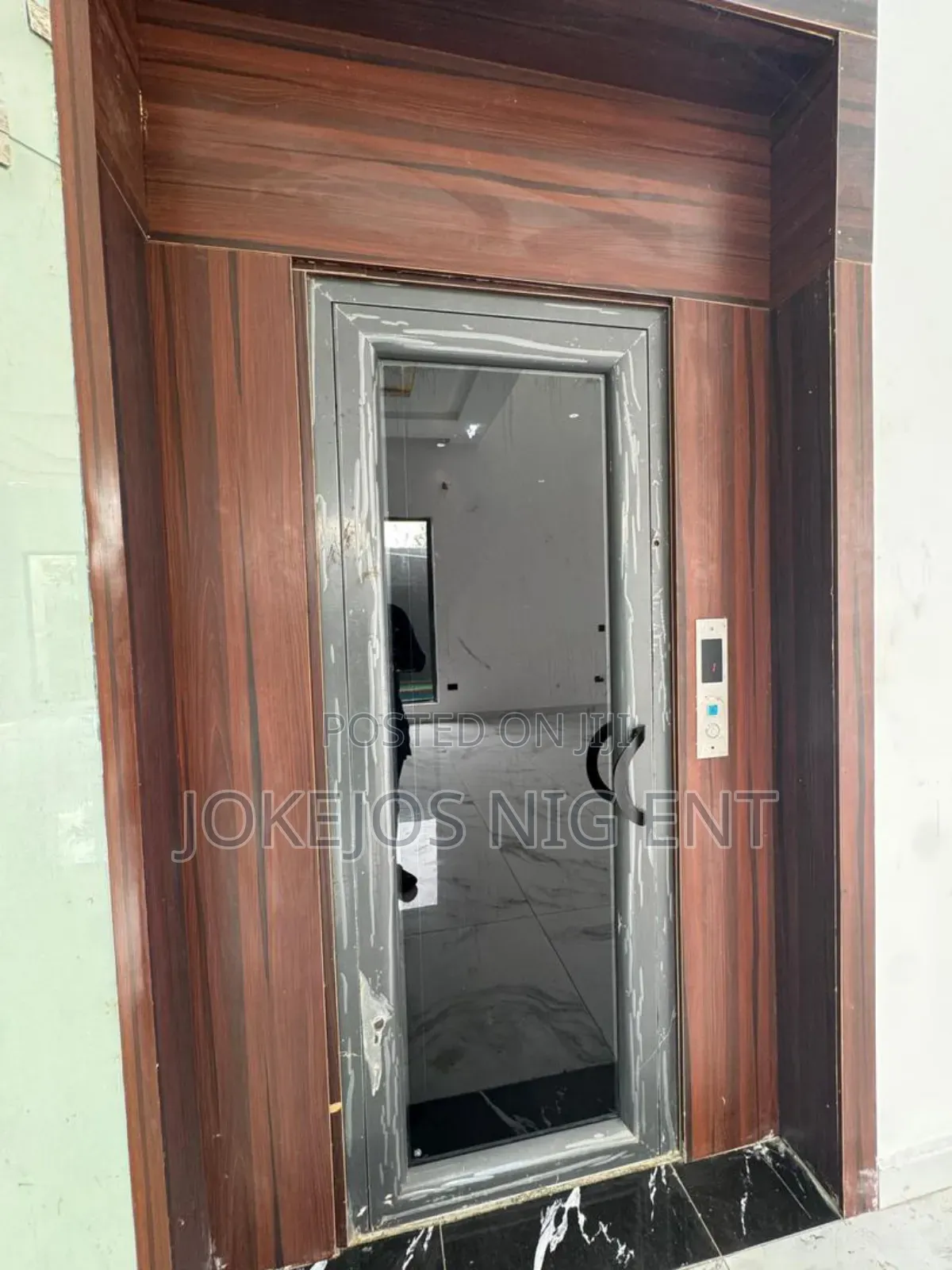 5bdrm Duplex in Osapa London for sale