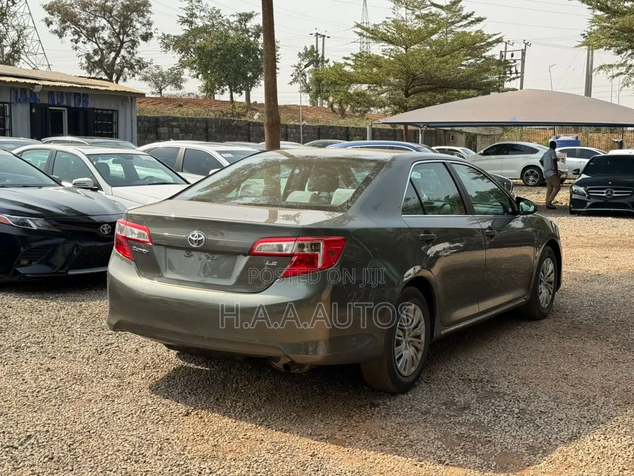Toyota Camry 2013 Gray