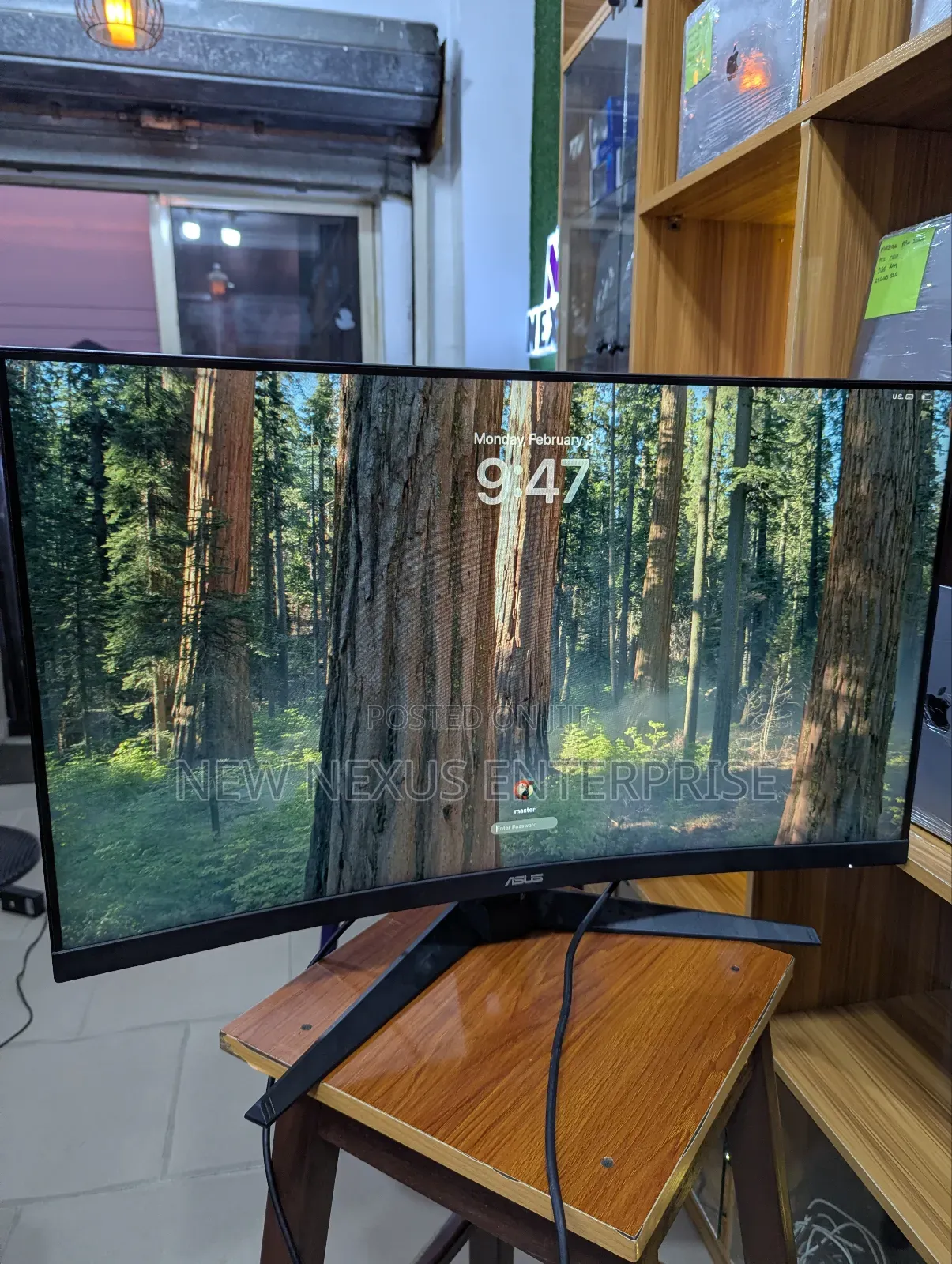 Asus Tuf Gaming Curved Monitor, 31.6 Inch, 165hz