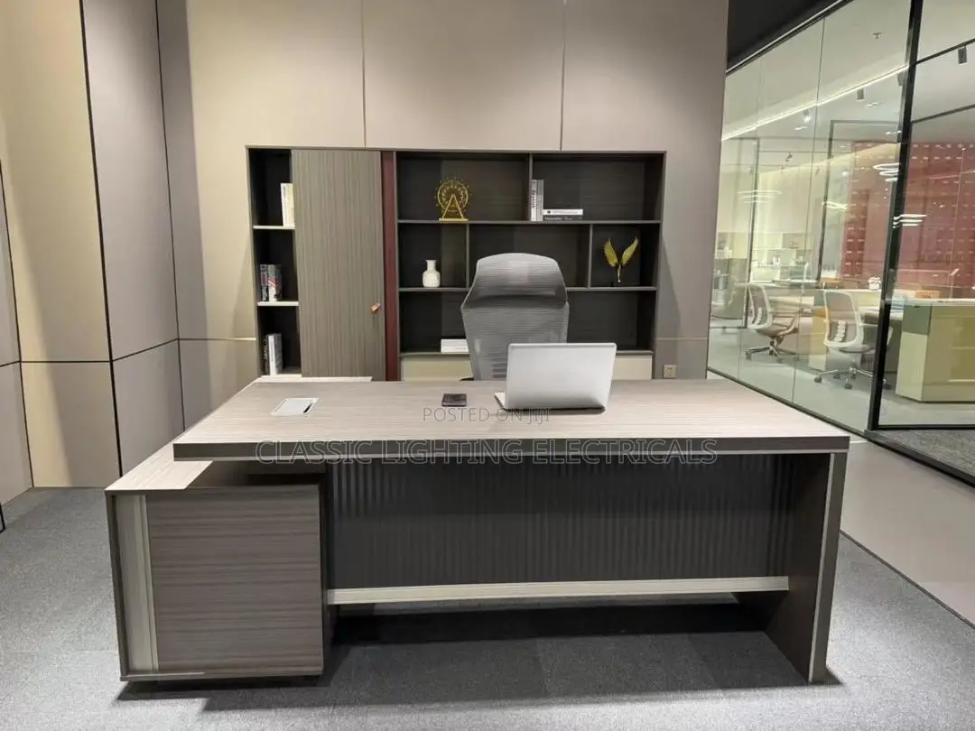 1.6 Meters Office Table