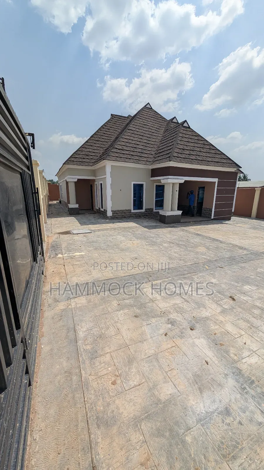 4bdrm Bungalow in Kajorepo, Ojoo for sale