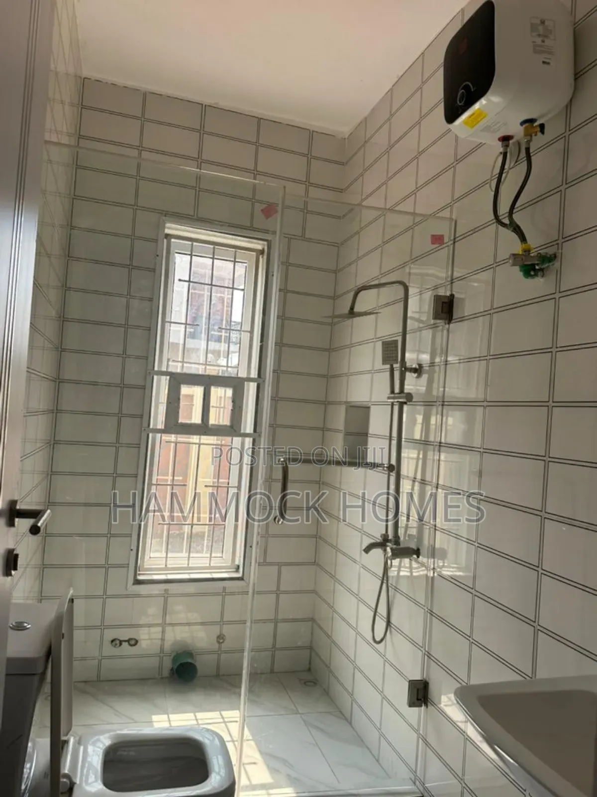 4bdrm Duplex in Jericho Gra for sale