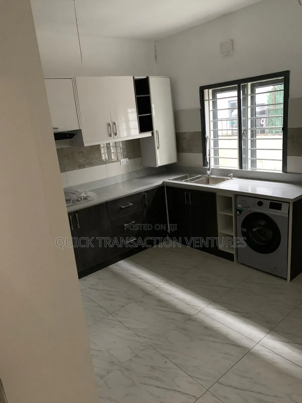 Furnished 3bdrm Block of Flats in Eden Heights, Victoria Island