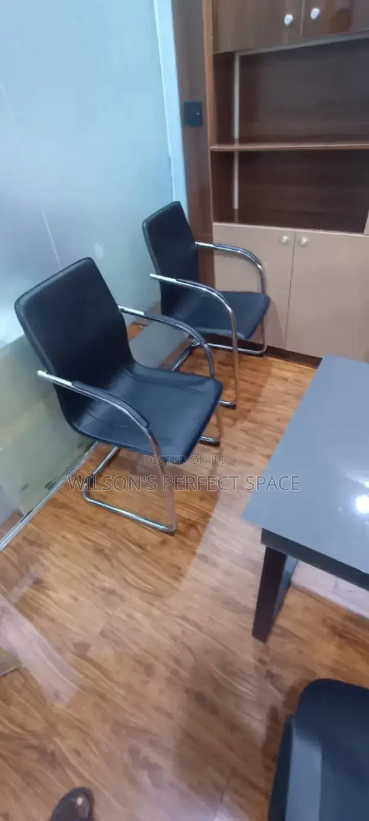 Quality Leather Visitor Chair