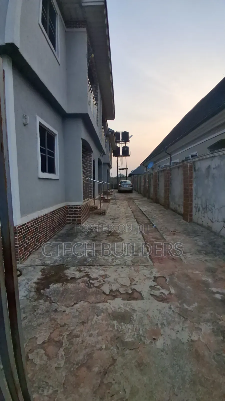 8bdrm Block of Flats in Benin City for sale