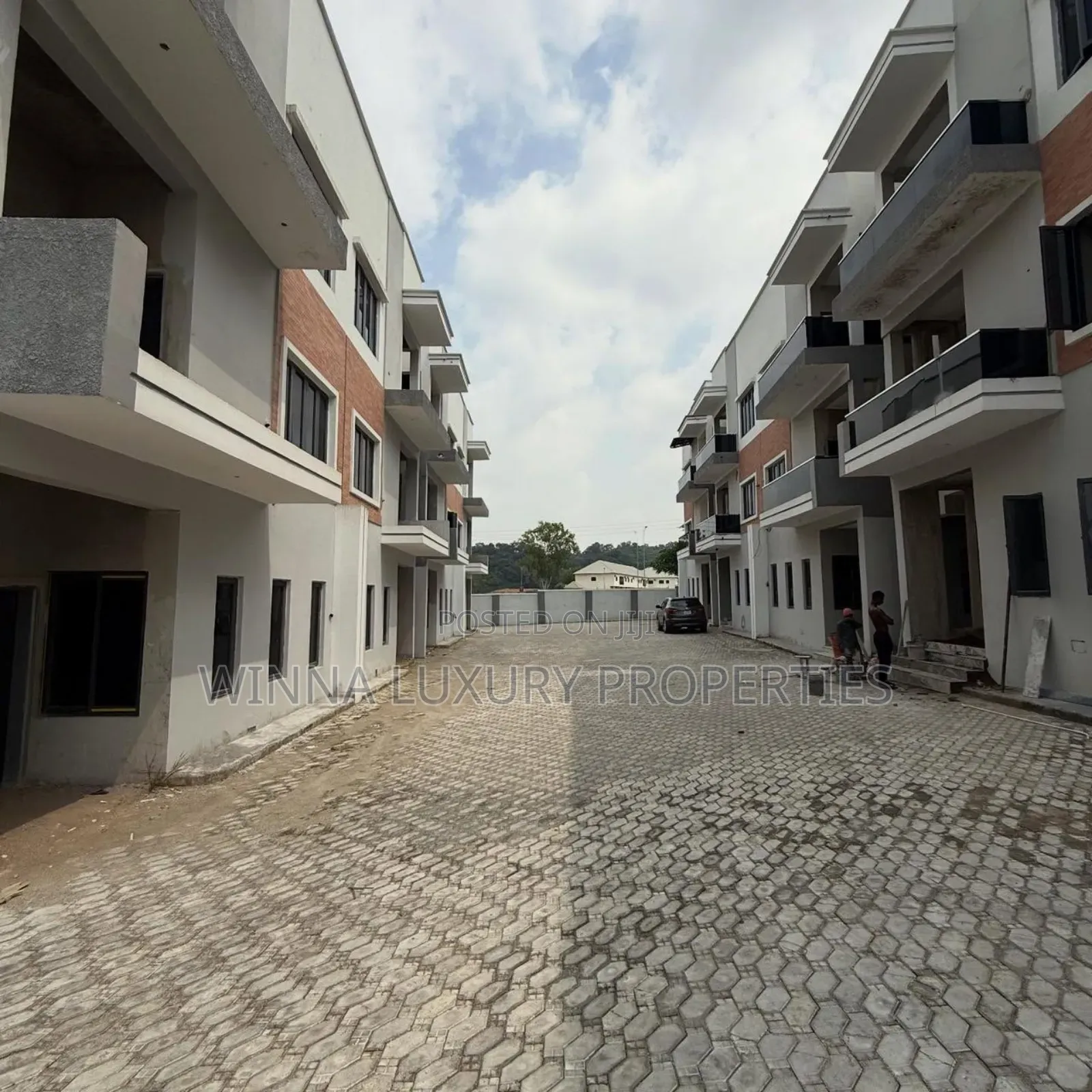 5bdrm Townhouse/Terrace in Garki Area 11 for sale