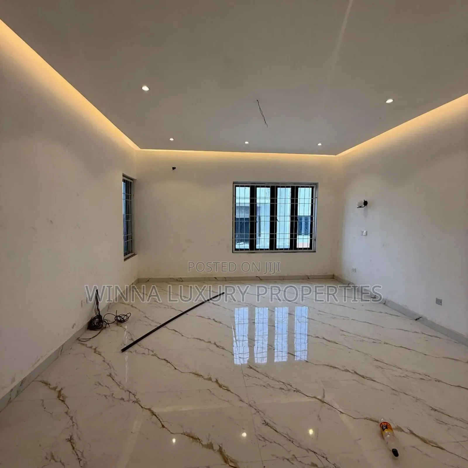 5bdrm Townhouse/Terrace in Garki Area 11 for sale
