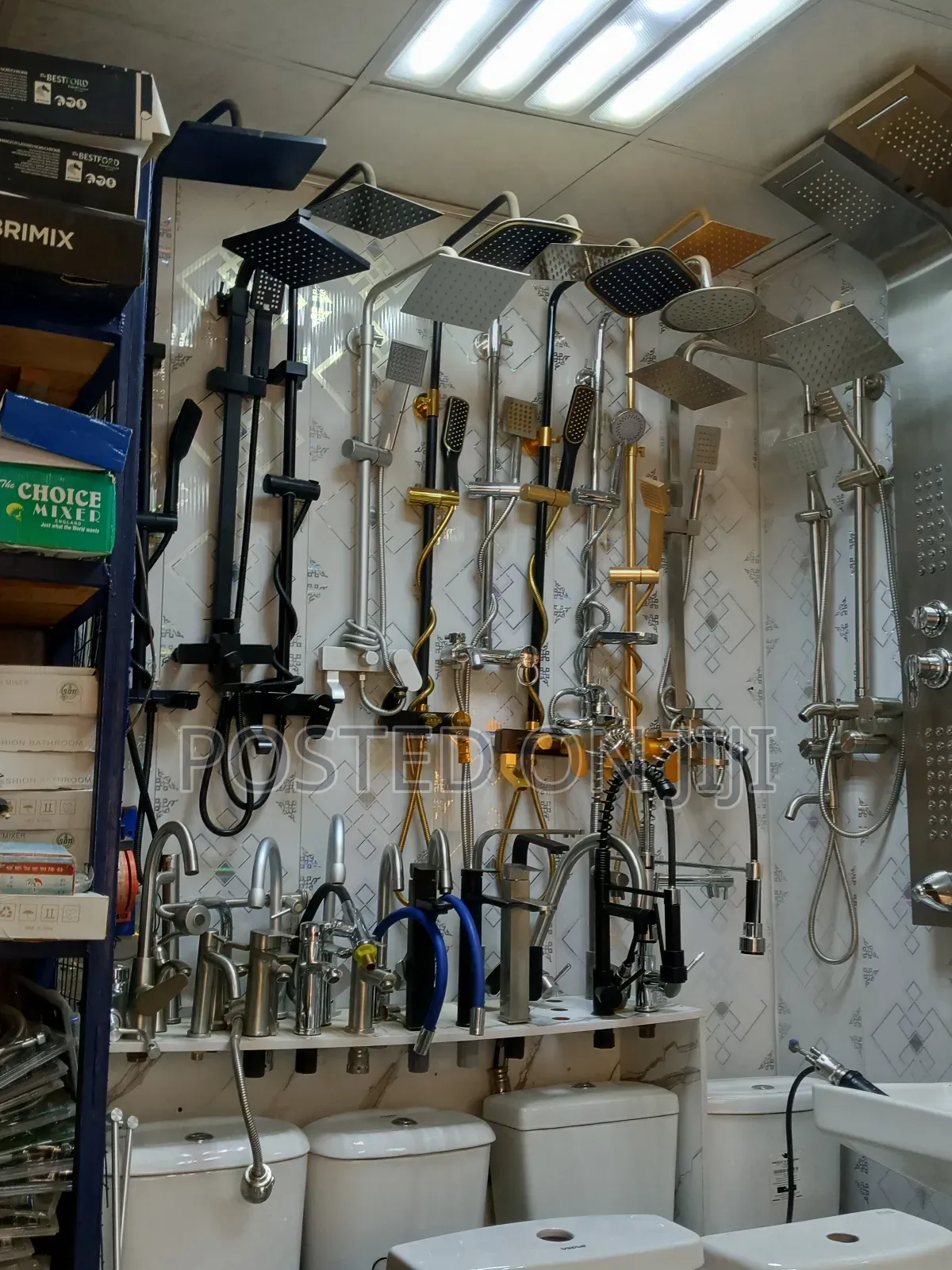 All Kinds of Standing Shower, Tap and Mixer
