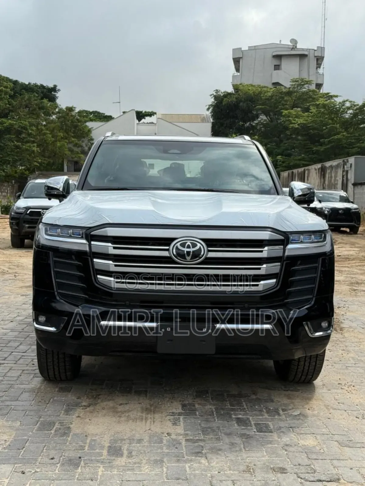New Toyota Land Cruiser LC300 2025 Black