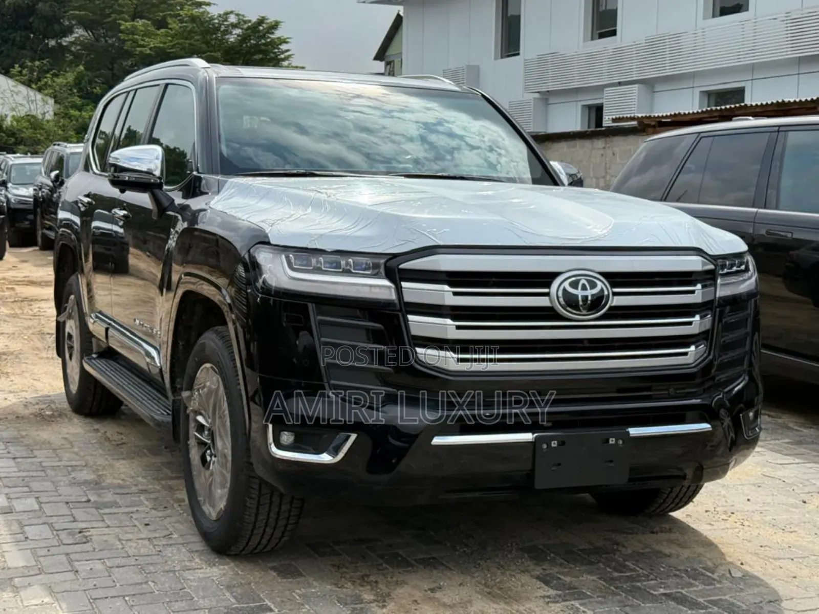 New Toyota Land Cruiser LC300 2025 Black