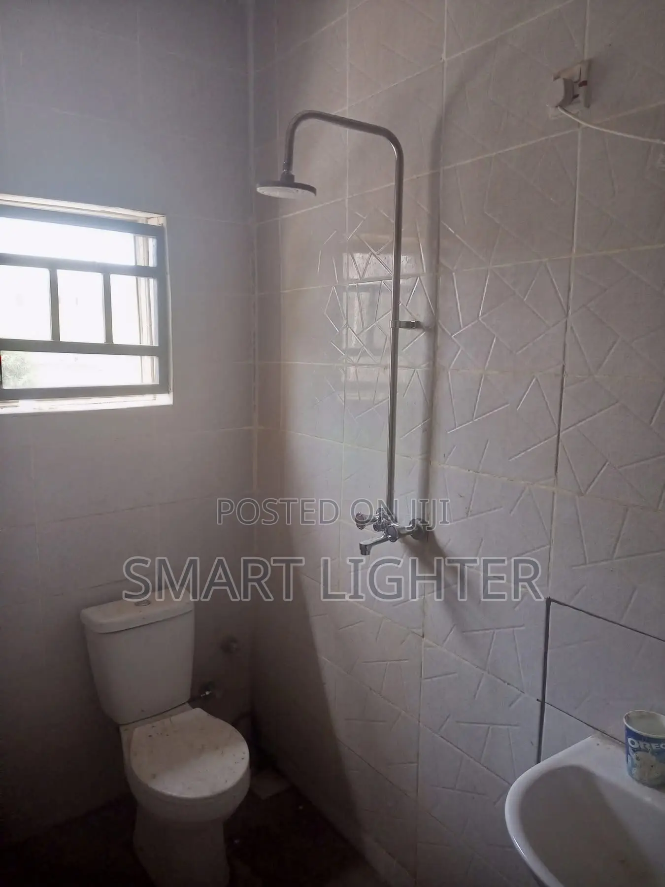 3bdrm Block of Flats in Durumi for rent