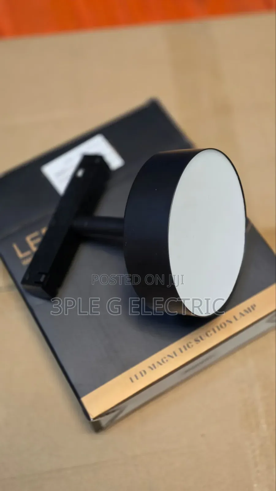 Round Magnetic Flood Light 9w