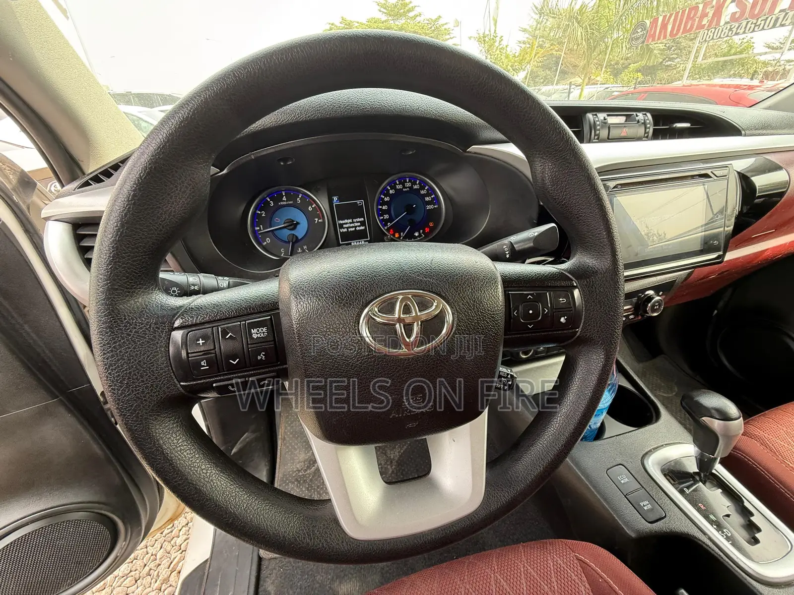 Toyota Hilux 2020 White