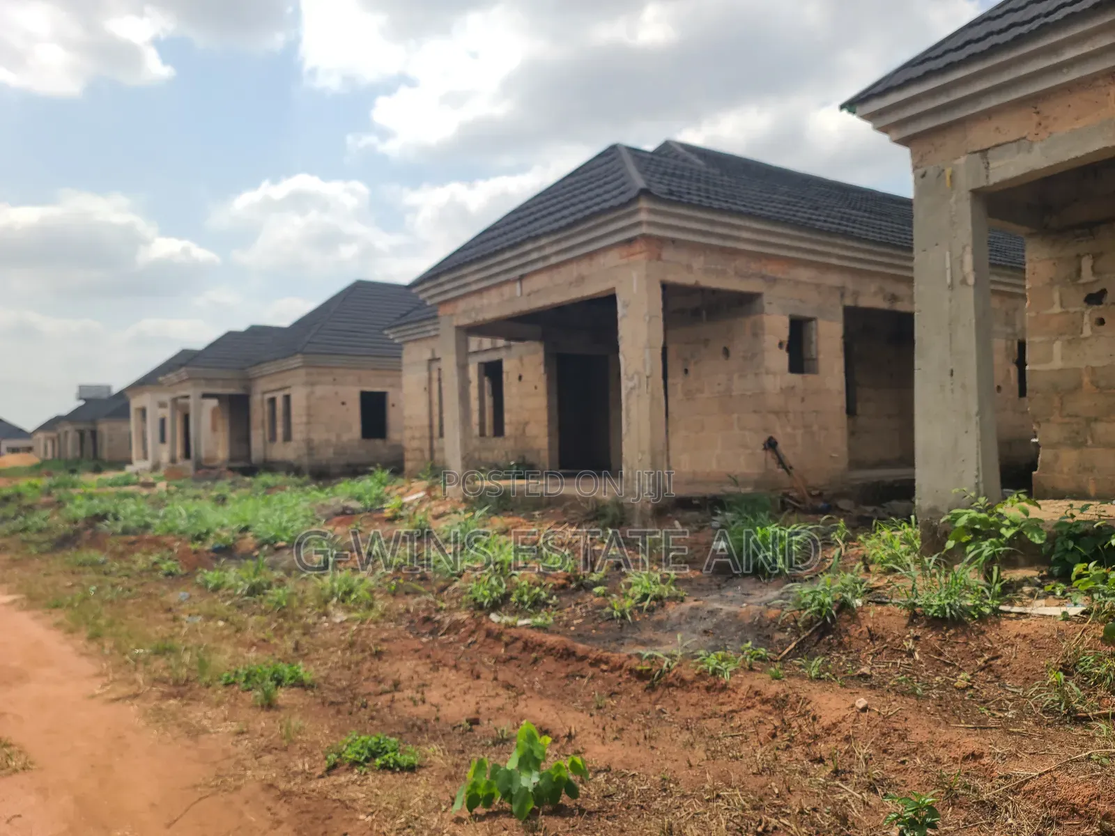 3bdrm Bungalow in Goshen Estate, Benin City for sale