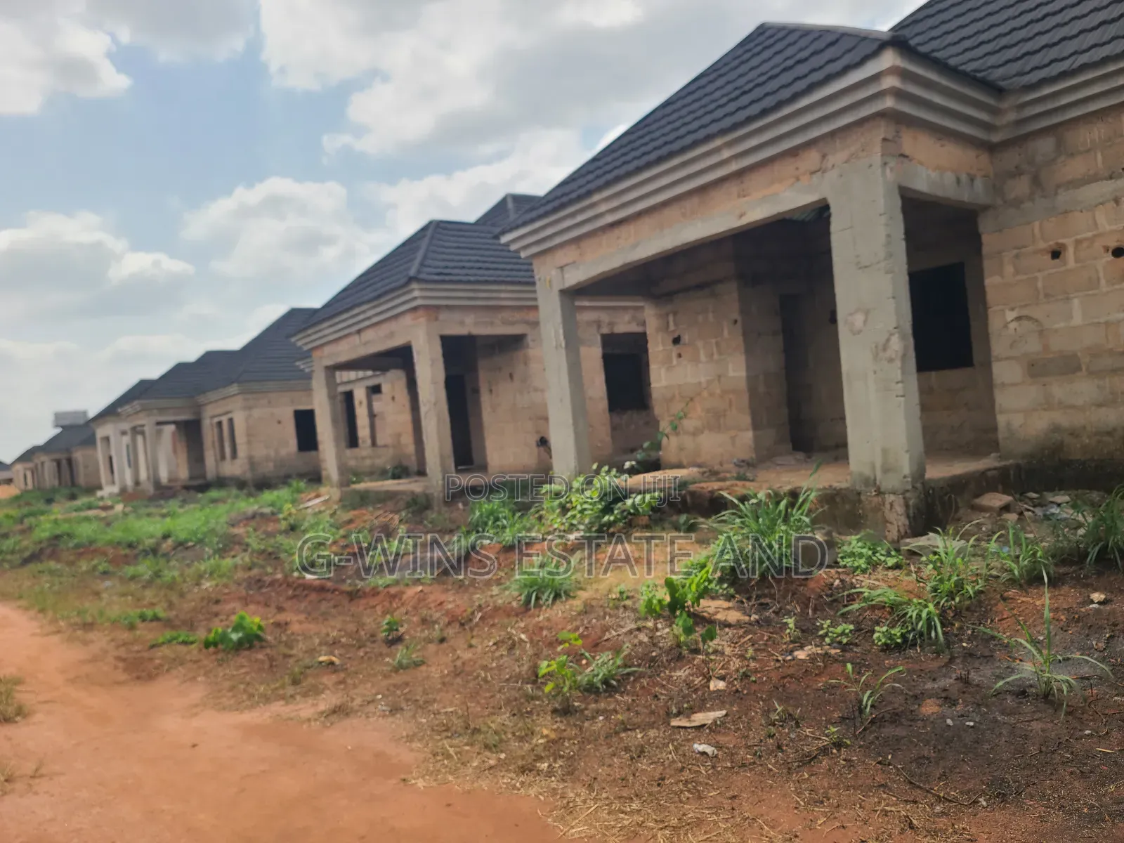 3bdrm Bungalow in Goshen Estate, Benin City for sale