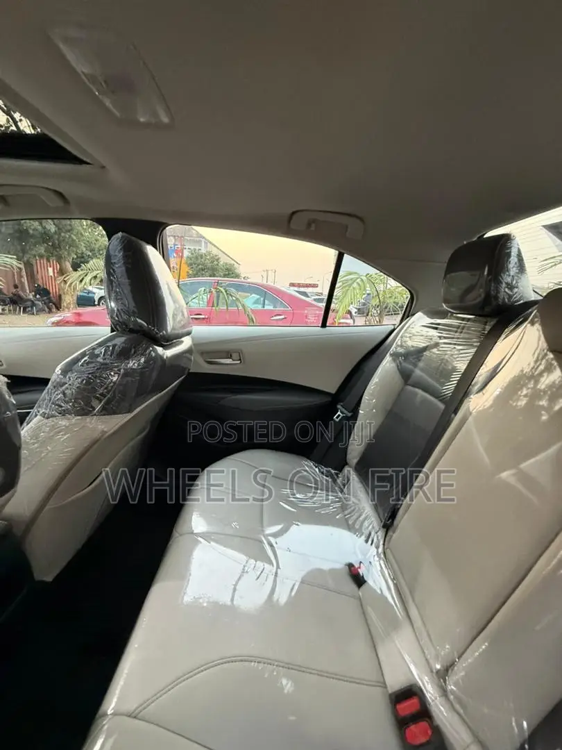 Toyota Corolla XSE 2024 Red