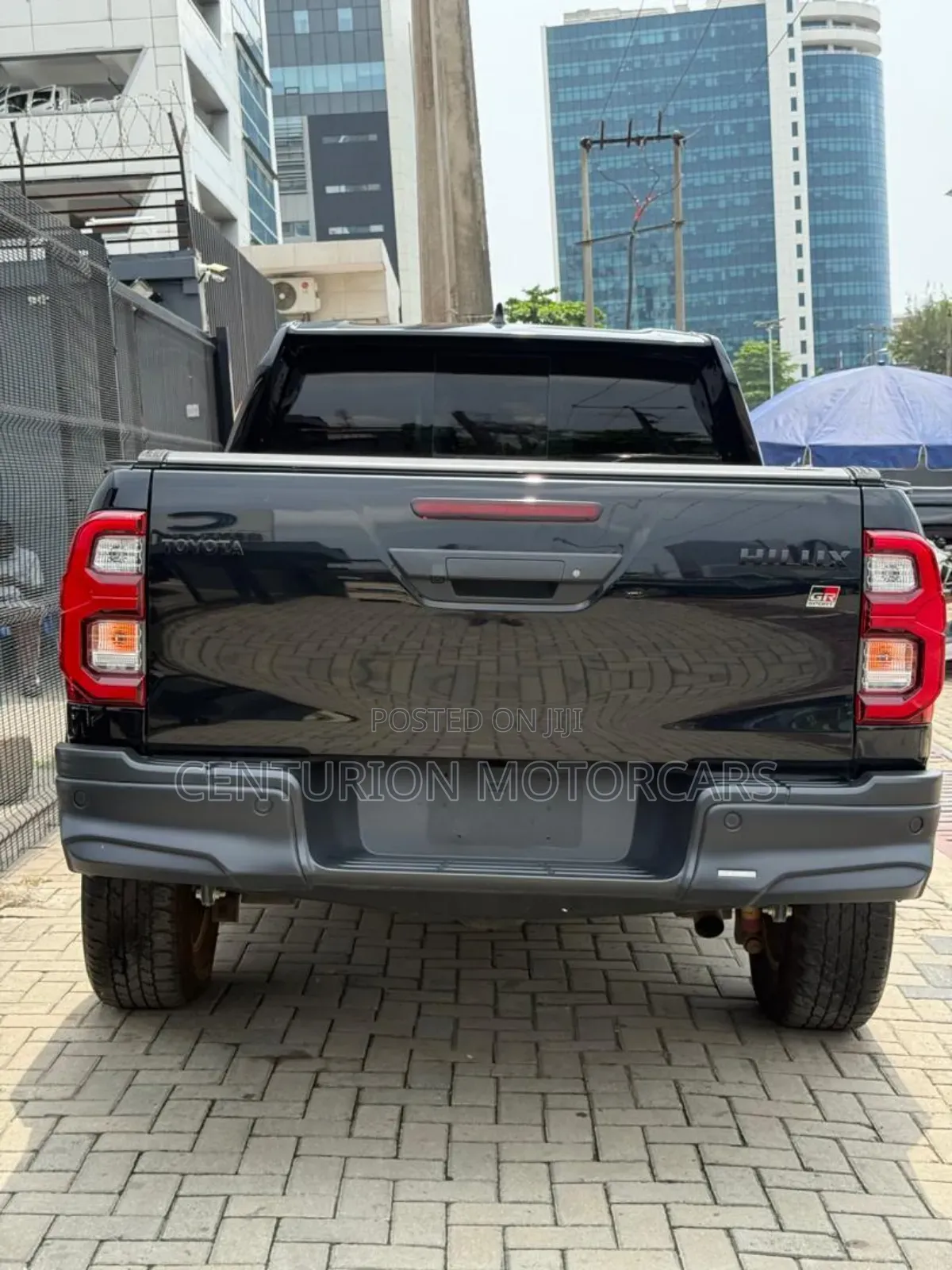 Toyota Hilux 2024 Black