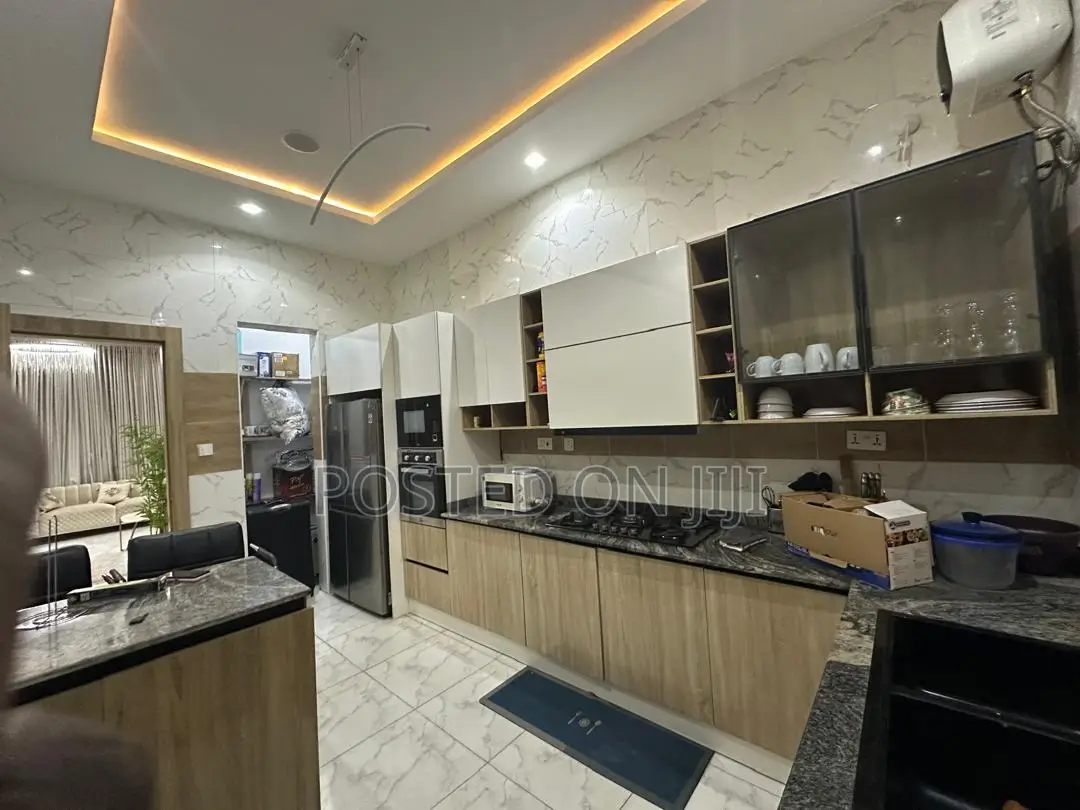 Service Apartment