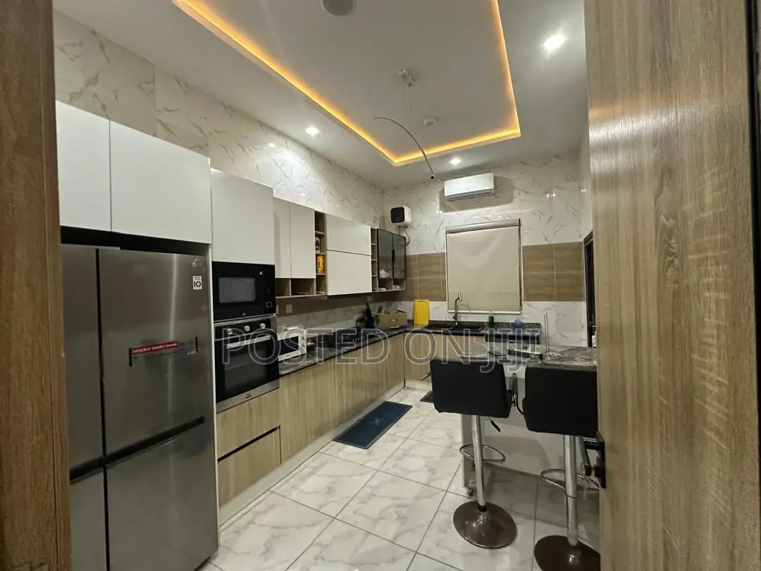 Service Apartment