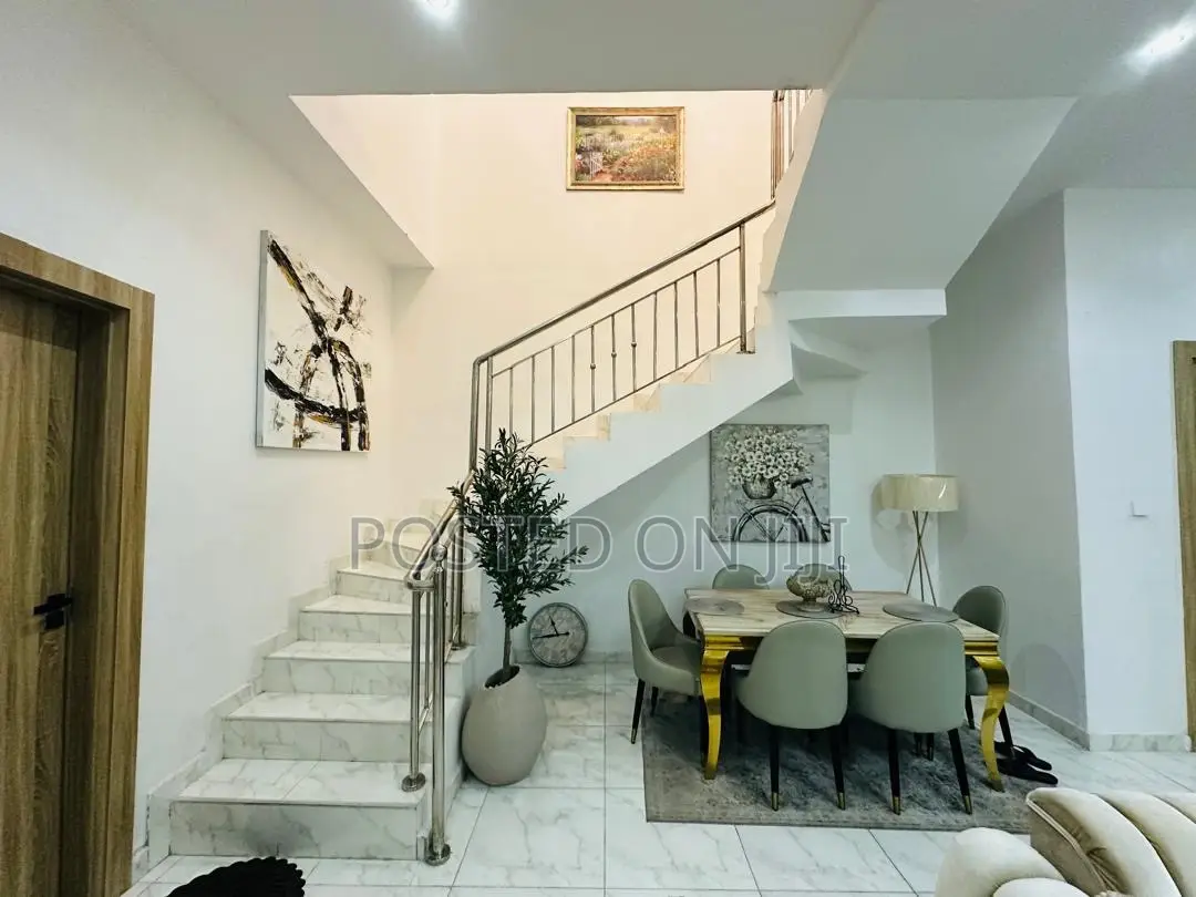Service Apartment