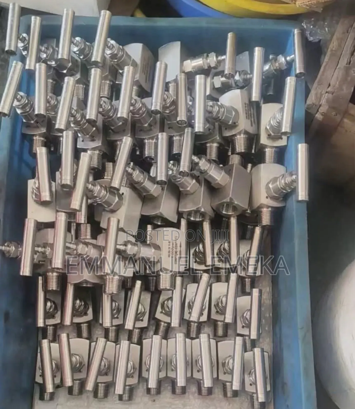 Needle Valves. 1/2, 1/4