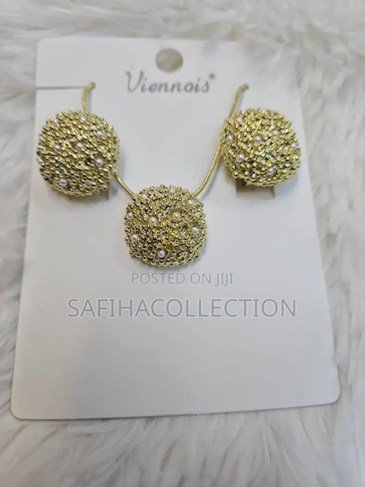 Viennois Non Tarnish Sets