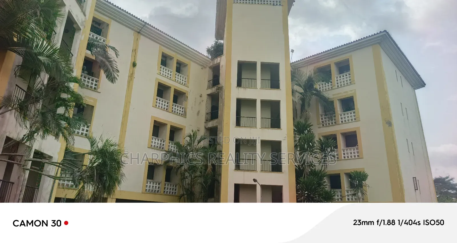 16bdrm Block of Flats in Ikeja GRA for rent