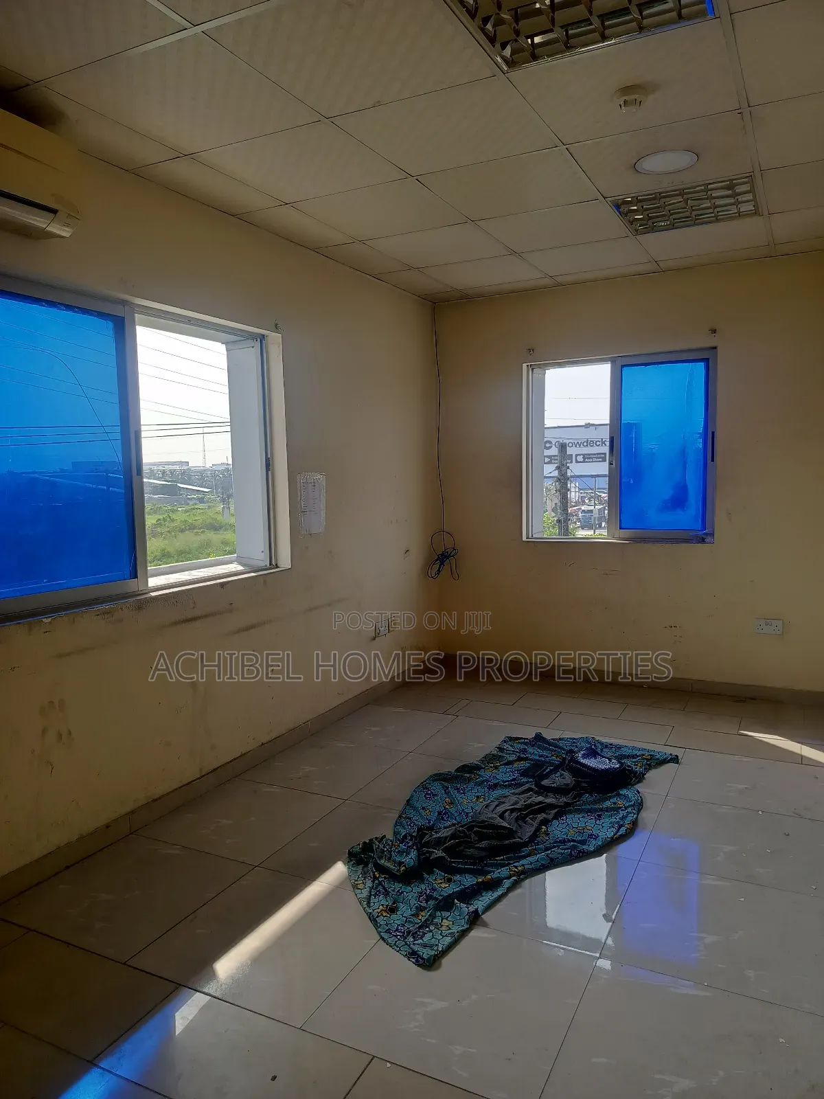 A 250 Square Meter Office Space in Lekki Phase 1